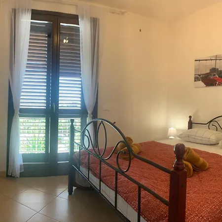 Kitehouse Emma * Μαρσάλα
